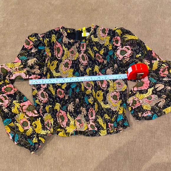 Aritzia top - Picture 8 of 16